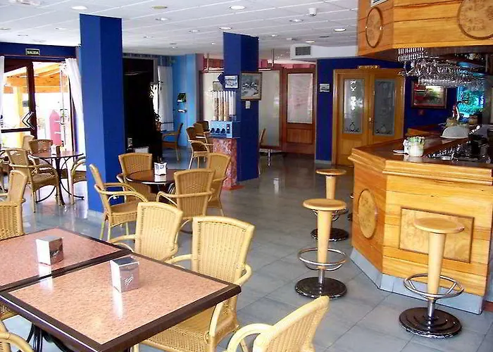 贝蒙海滩酒店 3*